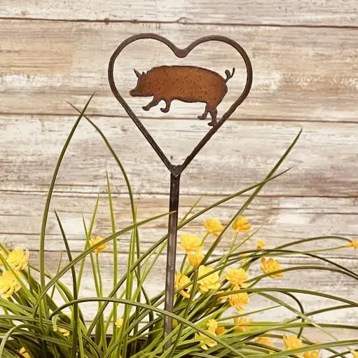 Heart Outline with Pig Plant Stake 4H Gift Garden
