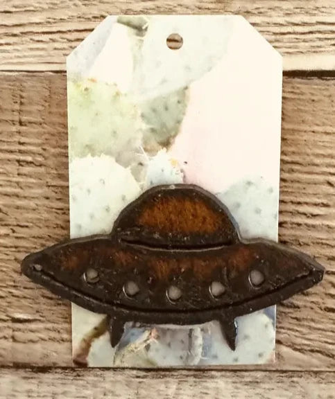 Flying Saucer rustic Metal Hat Pin Hat Bar Gift Usa Made