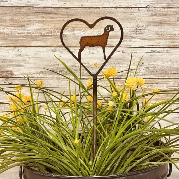 Heart Outline with Lamb Garden Stake 4H Gift