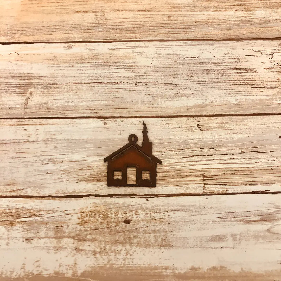 Cabin Charm Lodge Pendant
