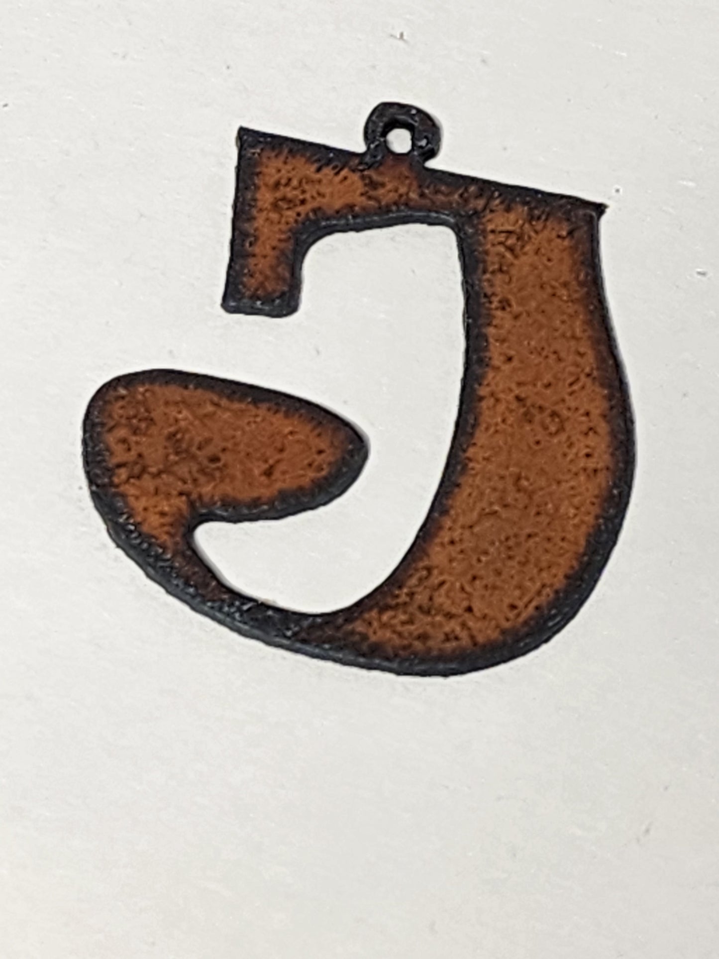 "Rowdy" font Initial Charm