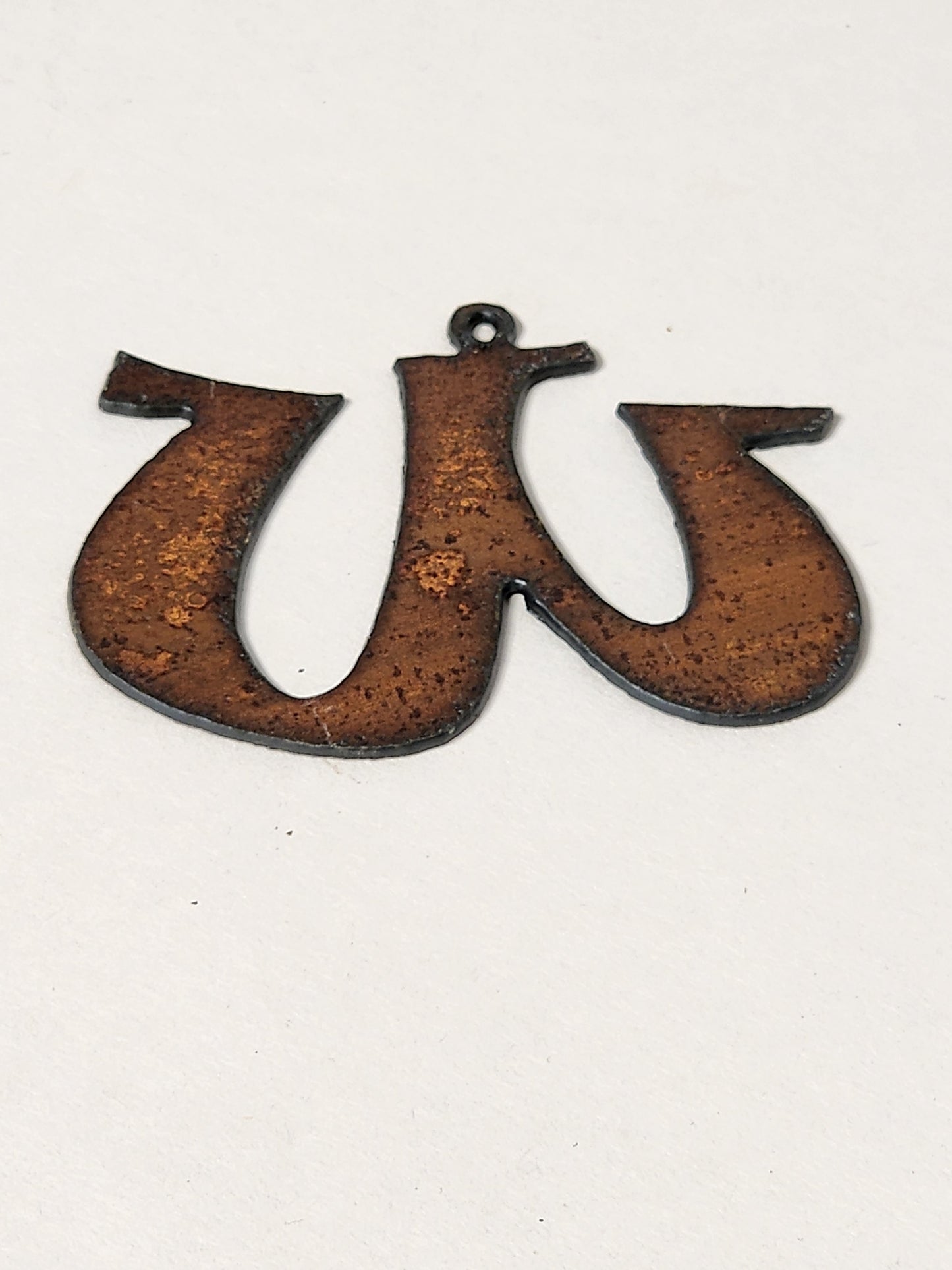 "Rowdy" font Initial Charm