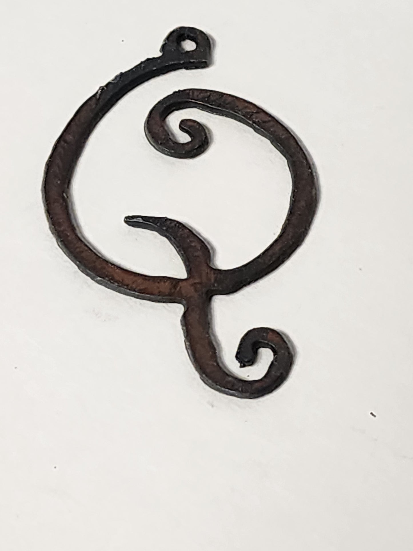 "Curls" font Initial Charm