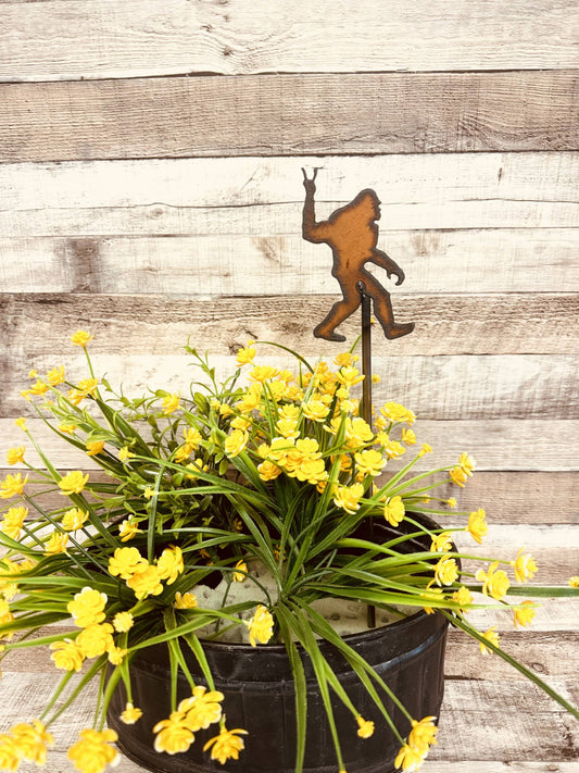 Bigfoot Peace Rustic Metal Yeti Sasquatch Plant Stick Garden