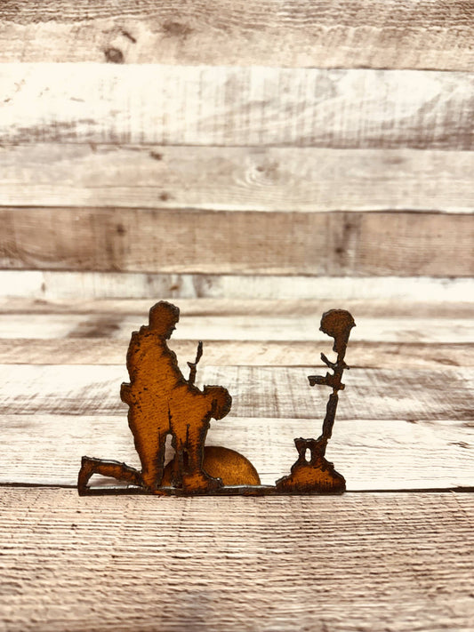 Soldier Praying USA American Military Standing Figurine