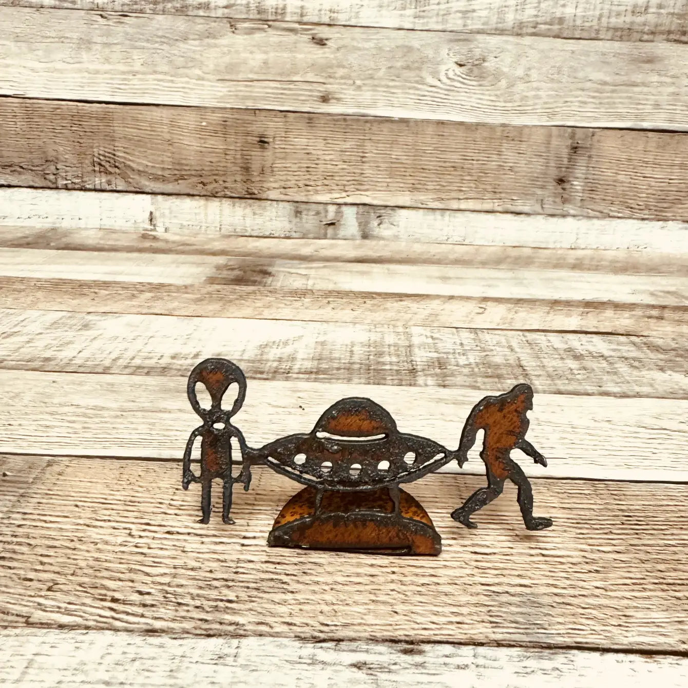 Flying Saucer Bigfoot Alien Doodad Area 51 Figurine