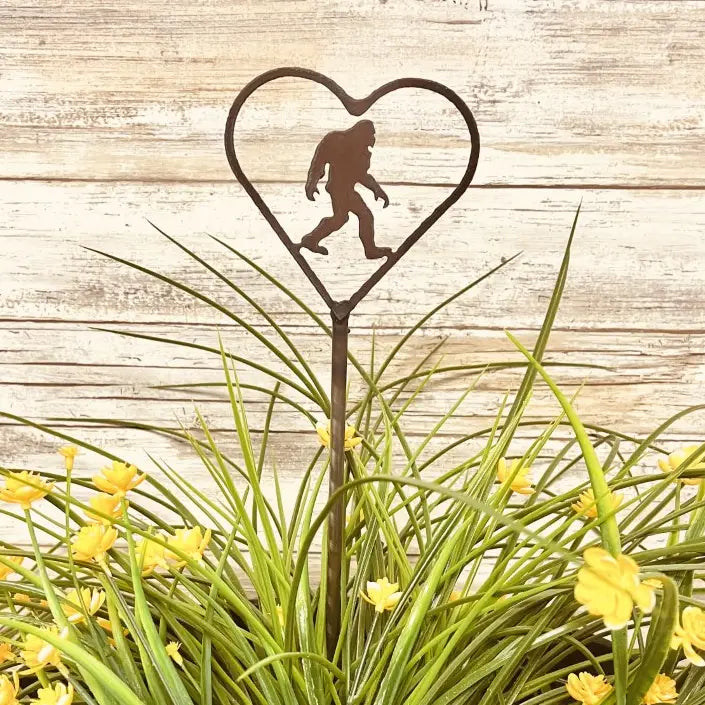 Heart Outline with Bigfoot Garden Plant Stake