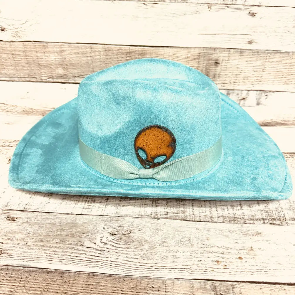 Alien Head Area 51 Rustic Hat Pin Hat Bar gift USA MADE