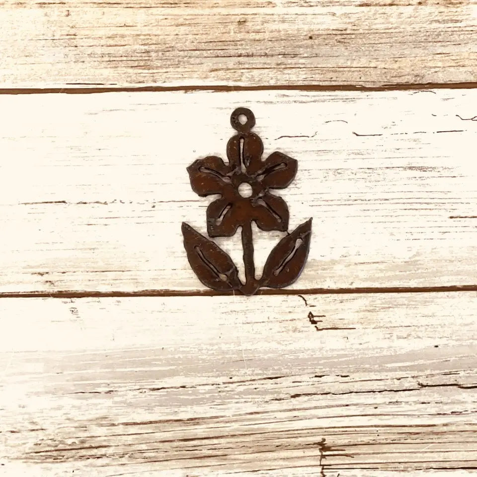 Avery Flower Charm Pendant