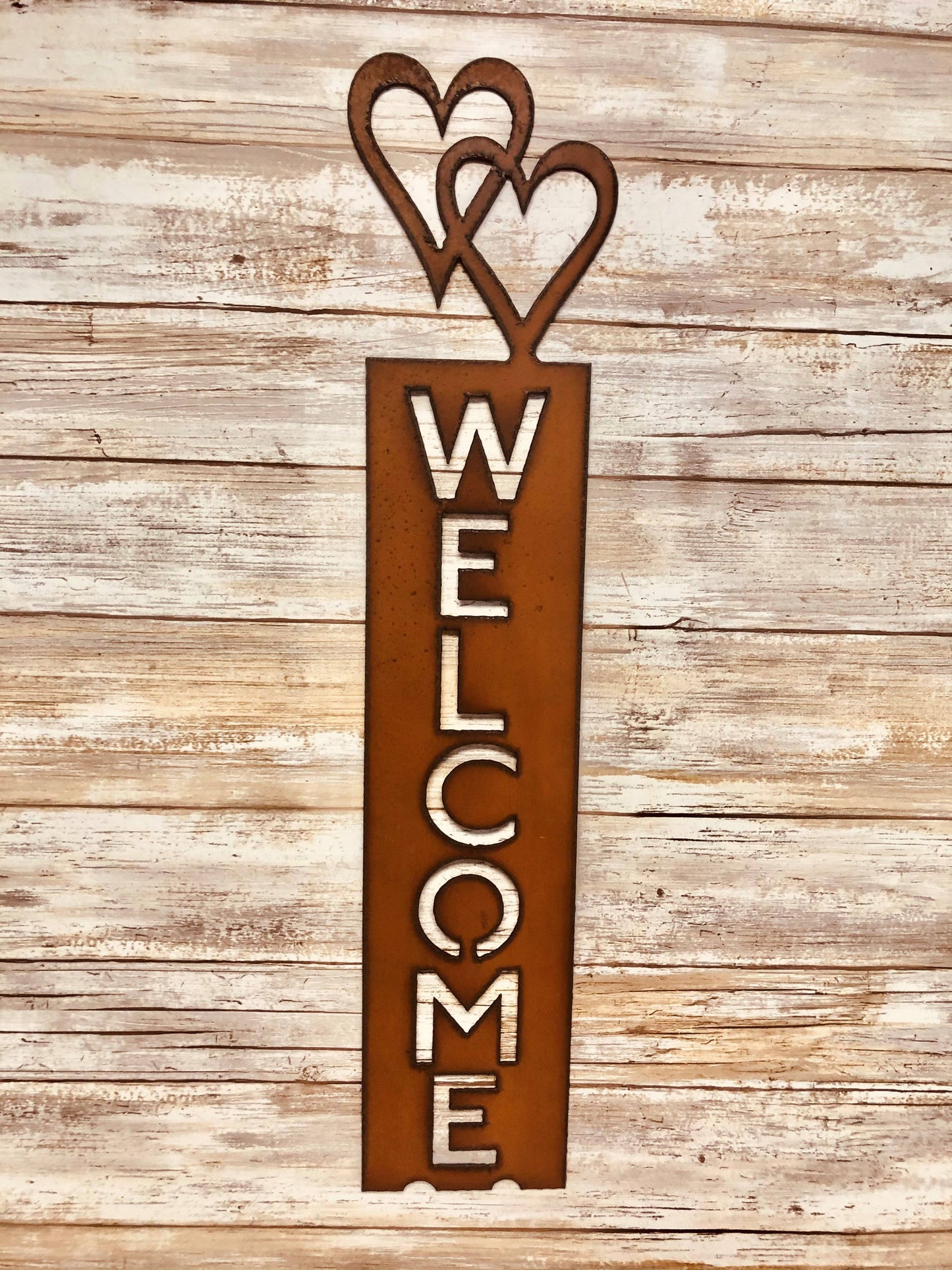 Double Heart Vertical Welcome Sign