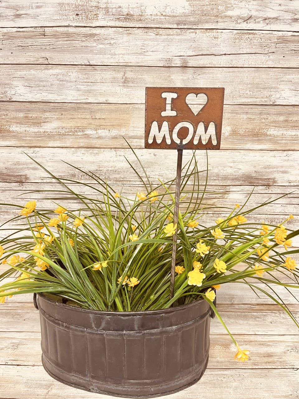I Heart Mom Plaque Garden Plant Stake