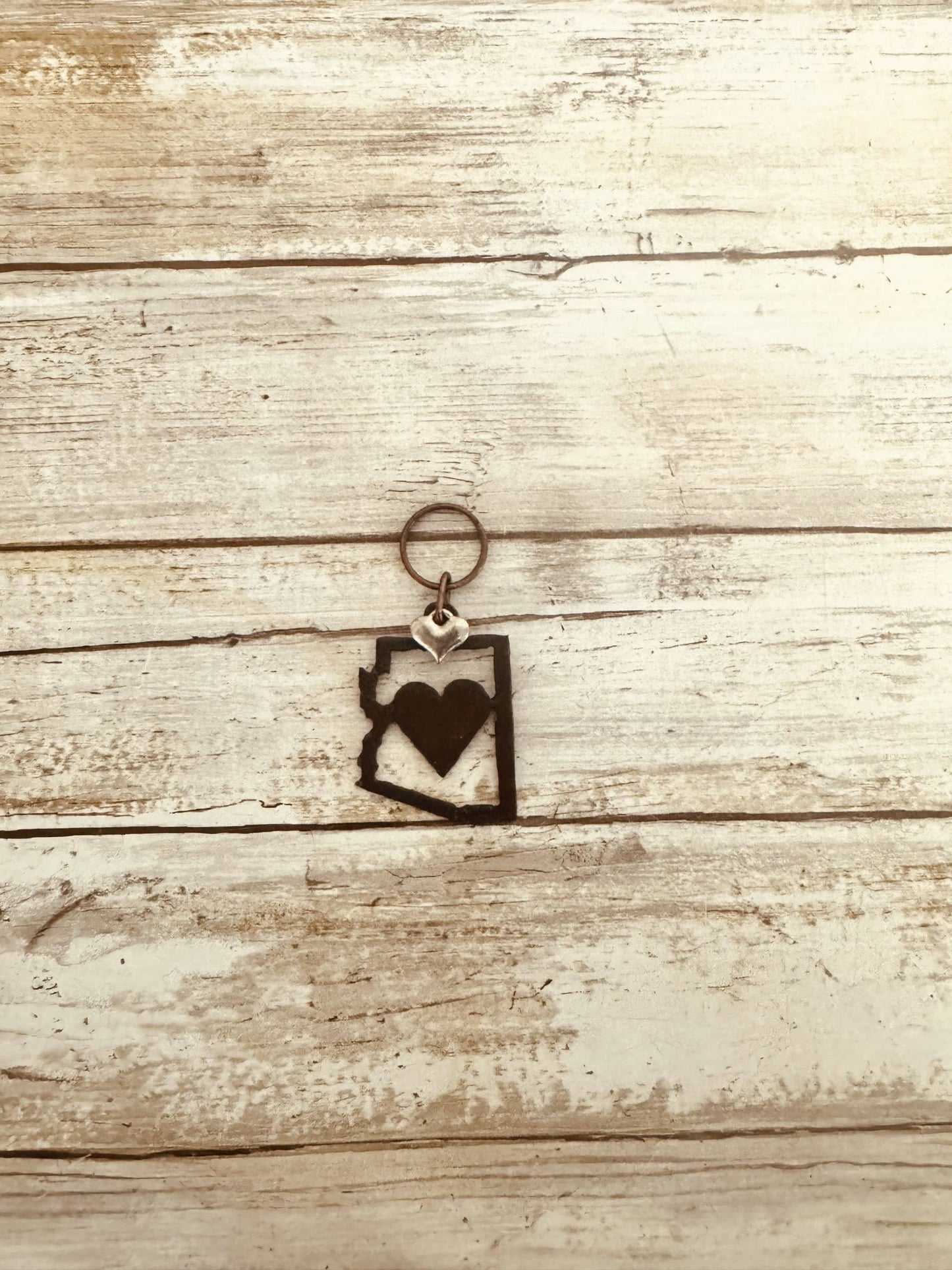 Arizona State Outline with Heart cutout Rustic Key Chain