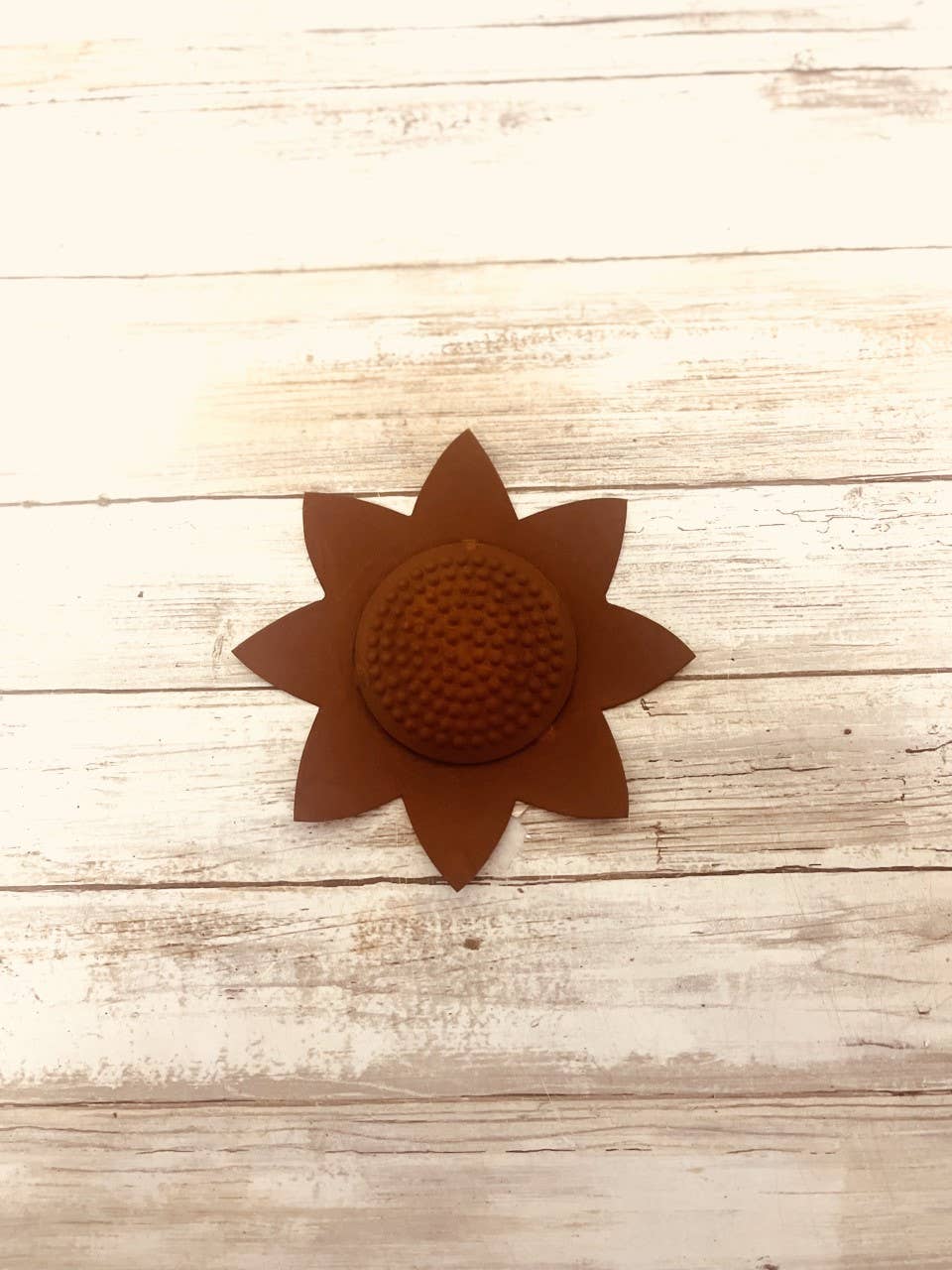 Flower Lilly 3D Rustic 6 Inch Garden Magnet Home Decor