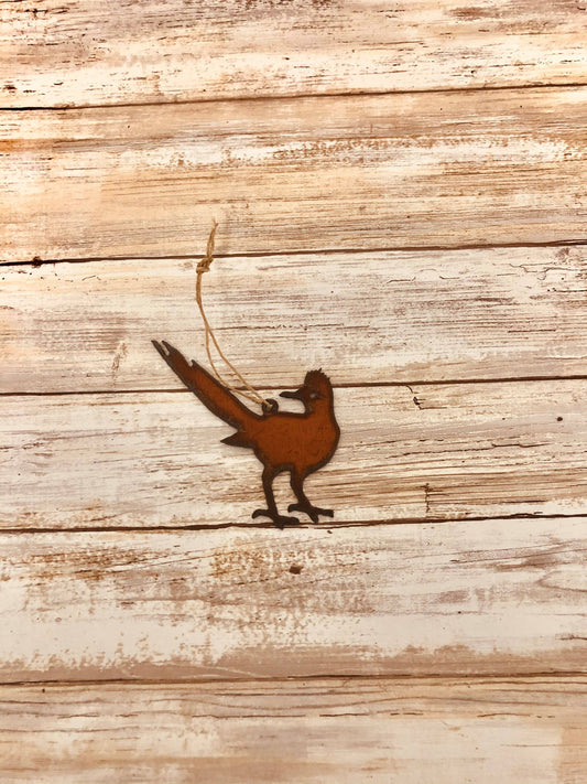 Roadrunner Looking Back Ornament