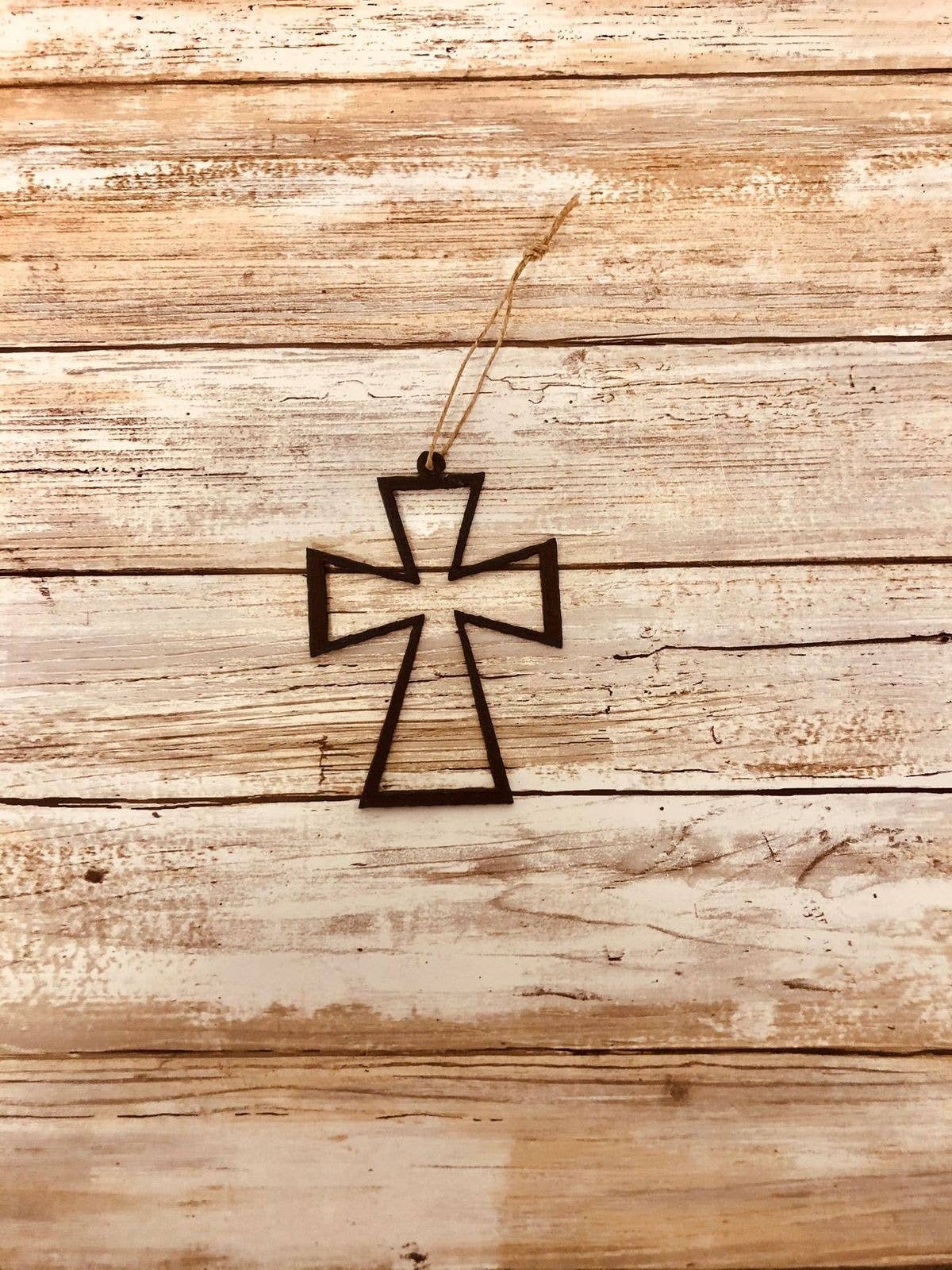 Maltese Cross Outline Ornament