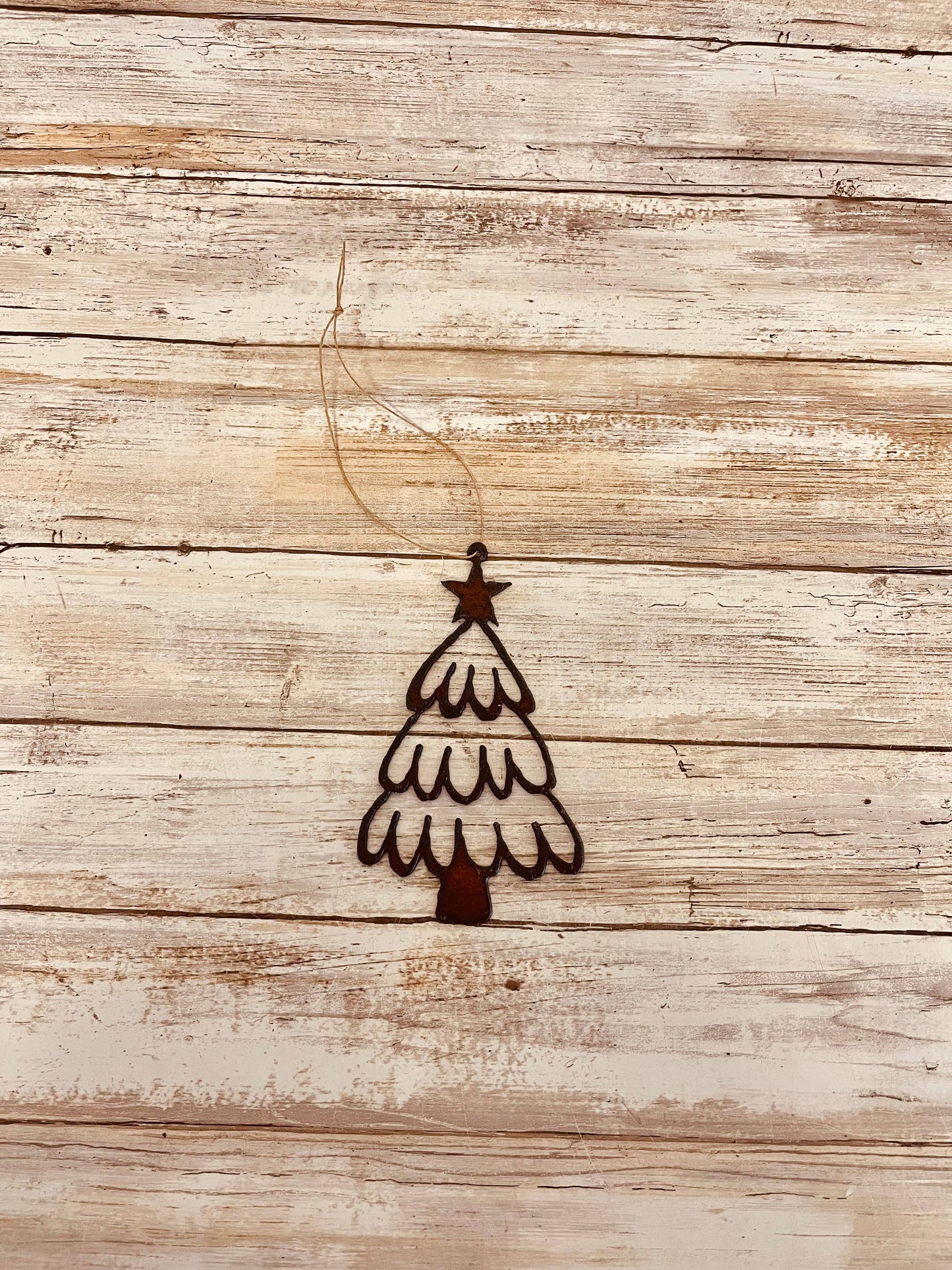 Tree1 metal rustic ornament